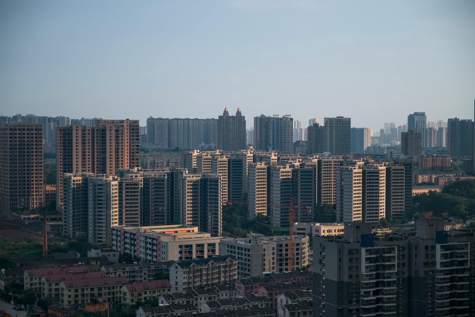 European urban buildings representing Portugal residential investment pathways